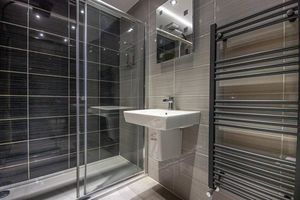 Photo 7- click for photo gallery